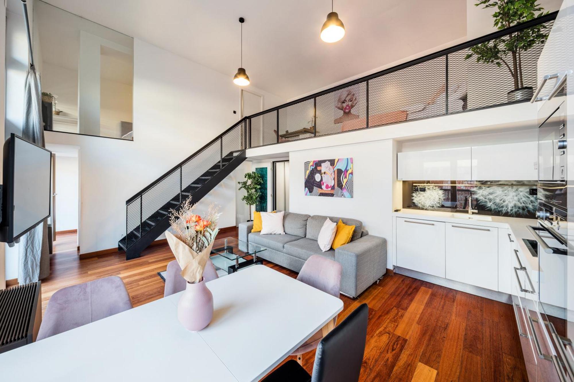 Apartments With Large Balcony, Parking Praha Bagian luar foto